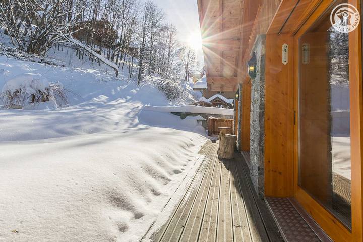 Chalet pour 10 personnes, avec jacuzzi ainsi que sauna et terrasse à Les Allues