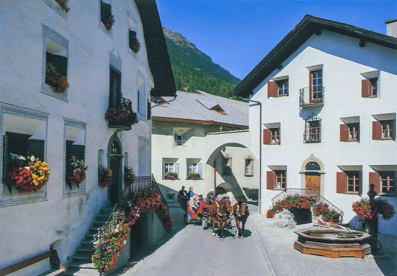 Geheel vakantieappartement, Chesa Michel Bernina large and cosy in Bever, Oberengadin