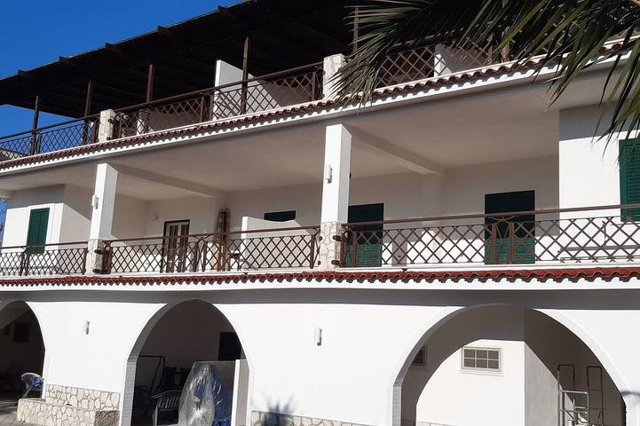 Appartamento vacanze per 4 persone, con giardino e piscina - 1
