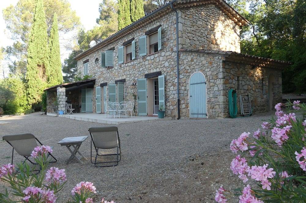 Family Bastide With Heated Private Pool Provence in Draguignan, Draguignan regionen