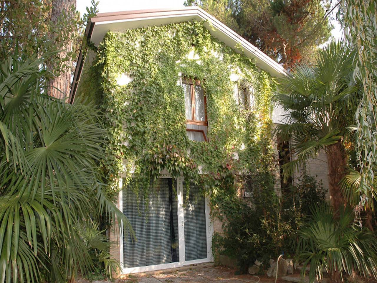 Villa mit Garten in Lignano Riviera in Lignano Riviera, Lignano Sabbiadoro