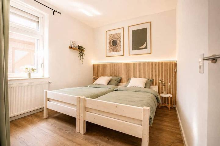 Ganze Wohnung, Happy Place - zentrales City Apartment mit Küche - modern, gemütlich, fußläufig in Bad Lippspringe, Kreis Paderborn