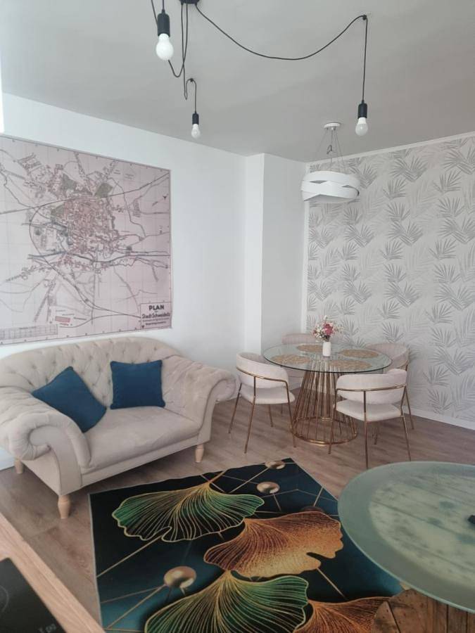 Cały apartament, Three-Bedroom Apartment in Świdnica, Dolny Śląsk