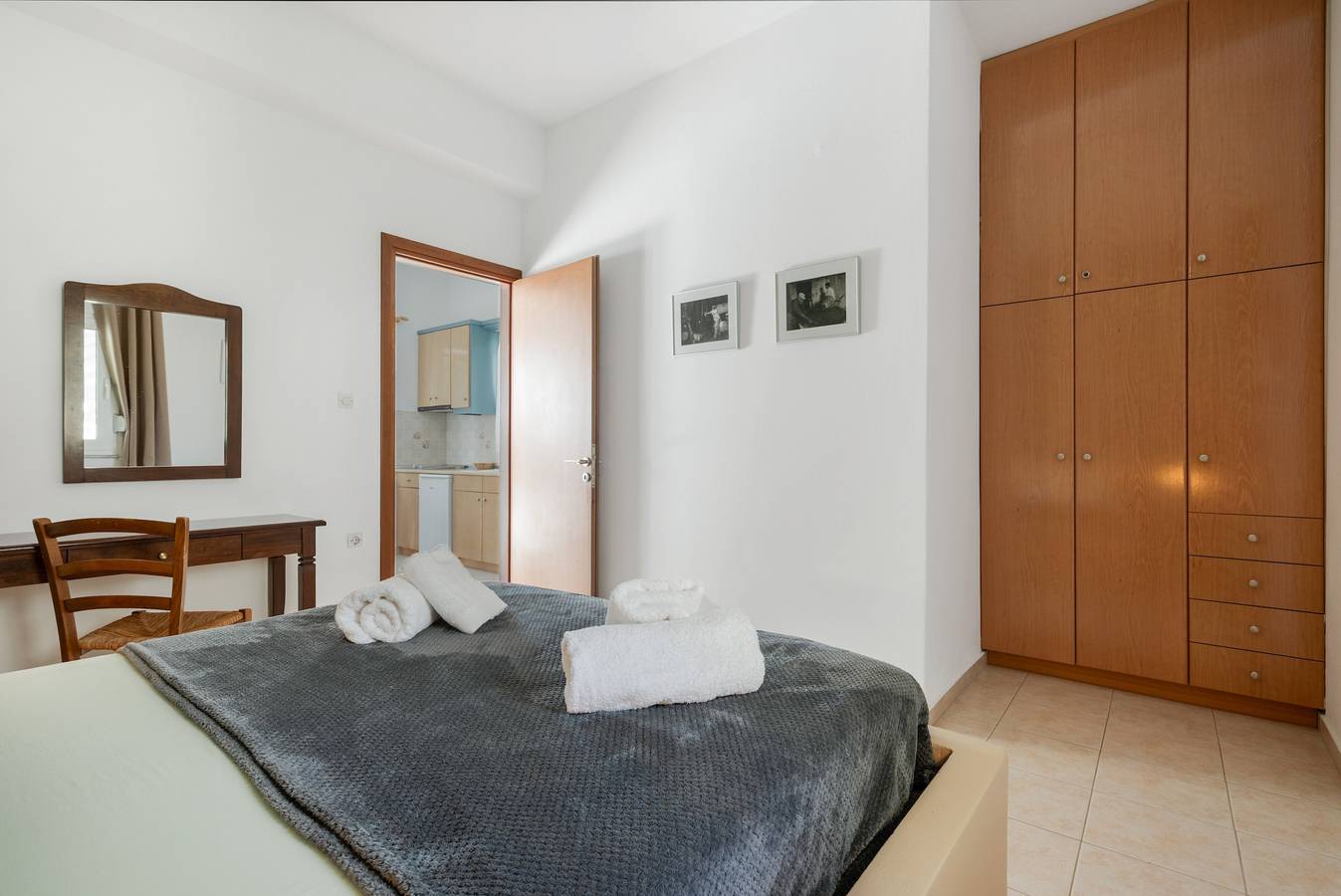 Vakantiewoning "One-Bedroom Kallithea" met zeezicht, 2 gedeelde terrassen & Wi-Fi, foto 13