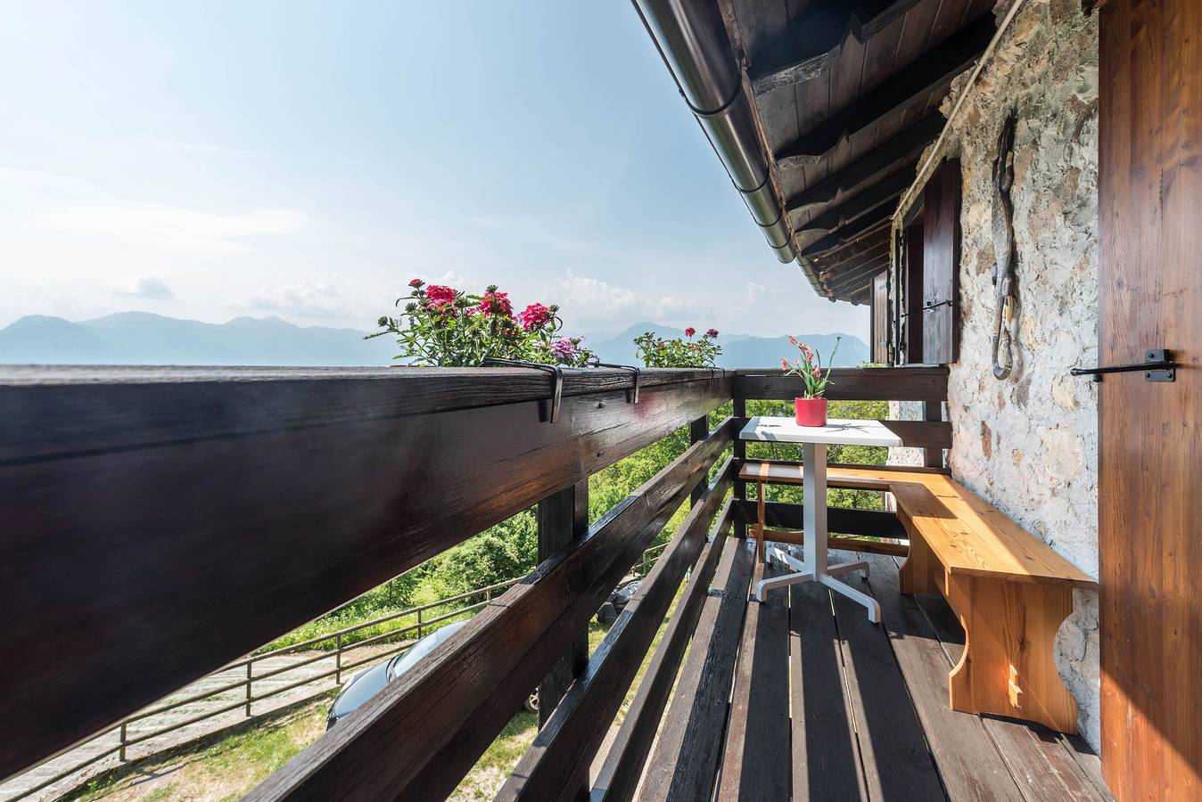Appartamento intero, Accogliente appartamento "Baita Velo" con giardino e balcone in Arco, Prealpi Gardesane