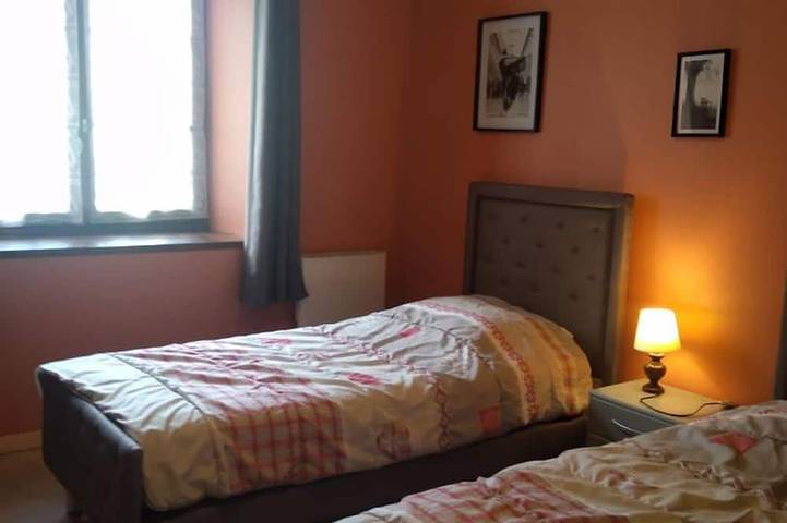 Gîte pour 8 personnes, avec jardin à Cérences - 3