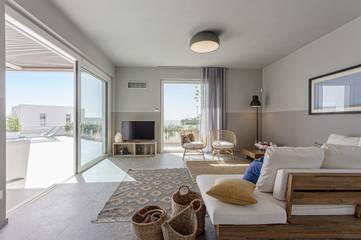 Villa for 10 Guests in Ragusa, Ragusa Province, Picture 4