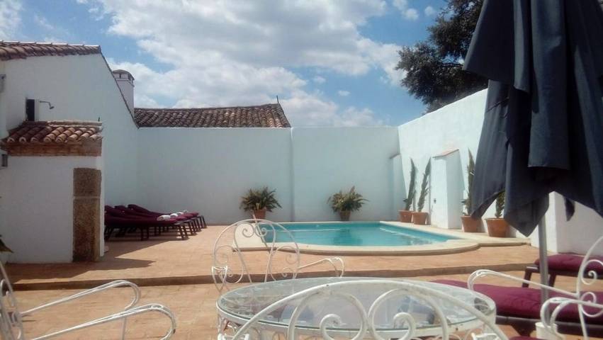 Casa de vacaciones para 7 personas, con jardín además de piscina y vistas - 1