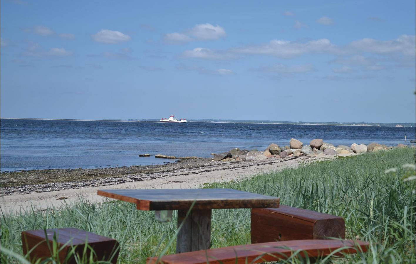 Feriehus for 4 personer med terrasse in Hvalpsund, Farsø
