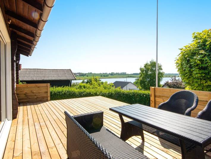 Ferienhaus für 6 Personen, mit Whirlpool und Terrasse sowie Garten und Sauna in Nordborg