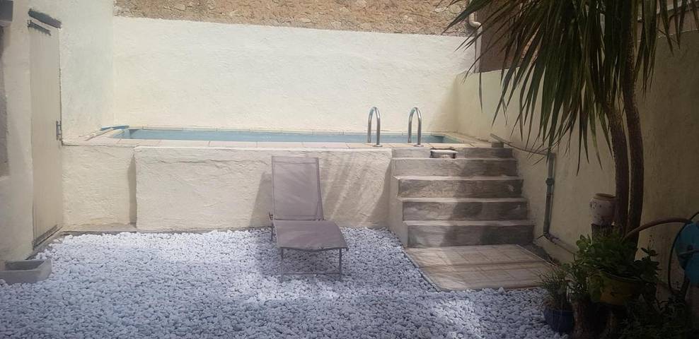 Maison de vacances pour 4 personnes, avec jardin et piscine