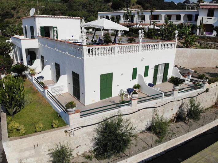 B&b per 2 persone, con Balcone e Terrazza nonché Panorama a Chiaia