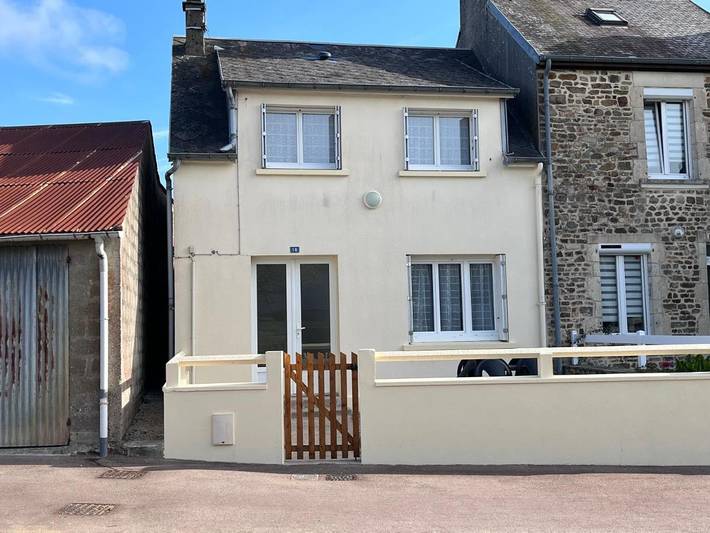 Location de vacances pour 6 personnes, avec terrasse, animaux acceptés à Montgardon