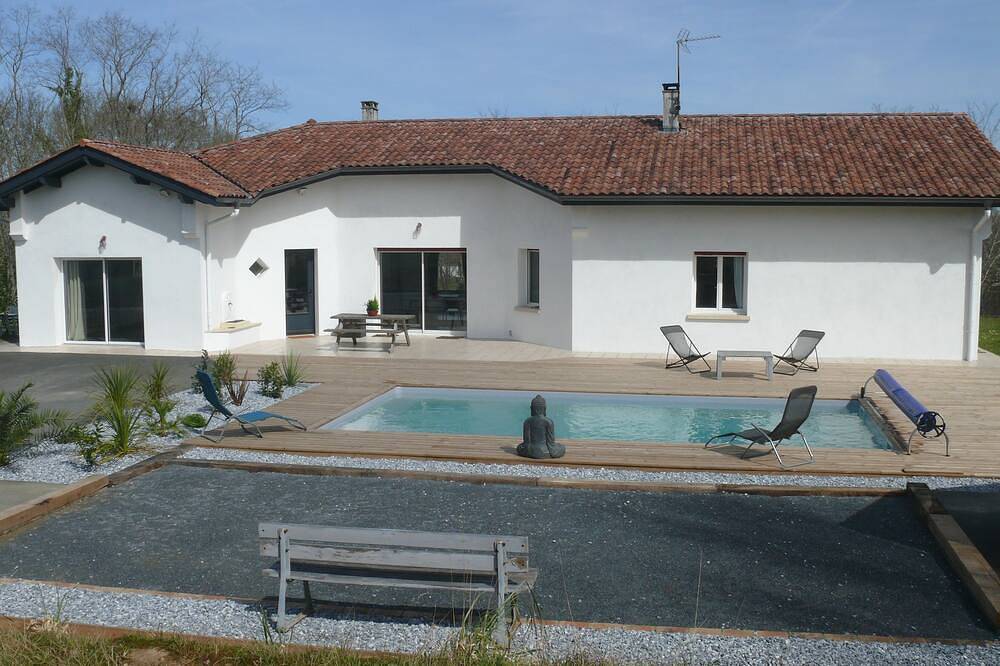 Villa 170 m² sur 1 hectare, calme absolu,  piscine, 15 mns des plages in Saubrigues, Région de Dax