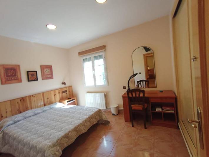 Casa rural con piscina para 10 personas, con piscina además de vistas y balcón en Riópar - 4