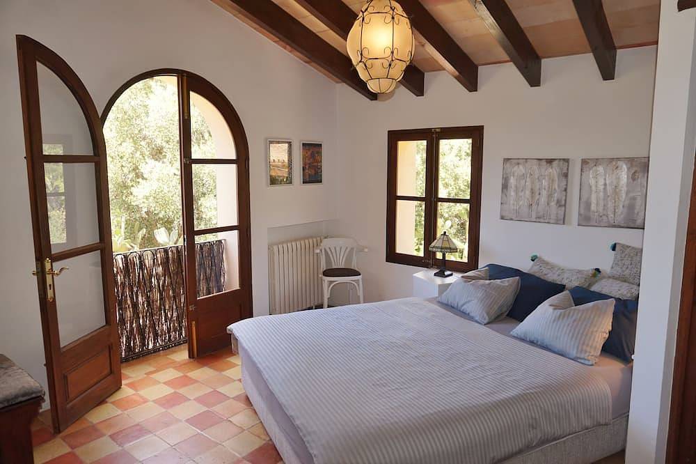Erholung in mediterranem Garten am großen privaten Pool -Reduzierte Maipreise ! in S'Arracó, Andratx