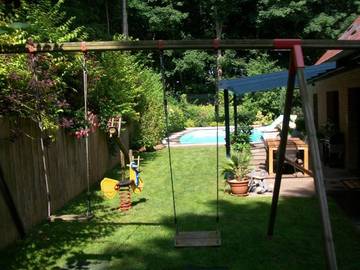 Chambre d’hôte pour 4 personnes, avec piscine ainsi que vue et jardin à Godewaersvelde
