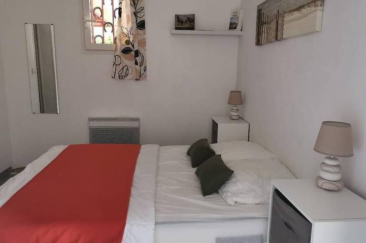 Gîte pour 4 personnes, avec jardin et terrasse, animaux acceptés à Ascain - 3