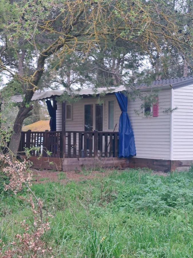 Camping pour 4 personnes, avec Terrasse ainsi que Jardin et Vue