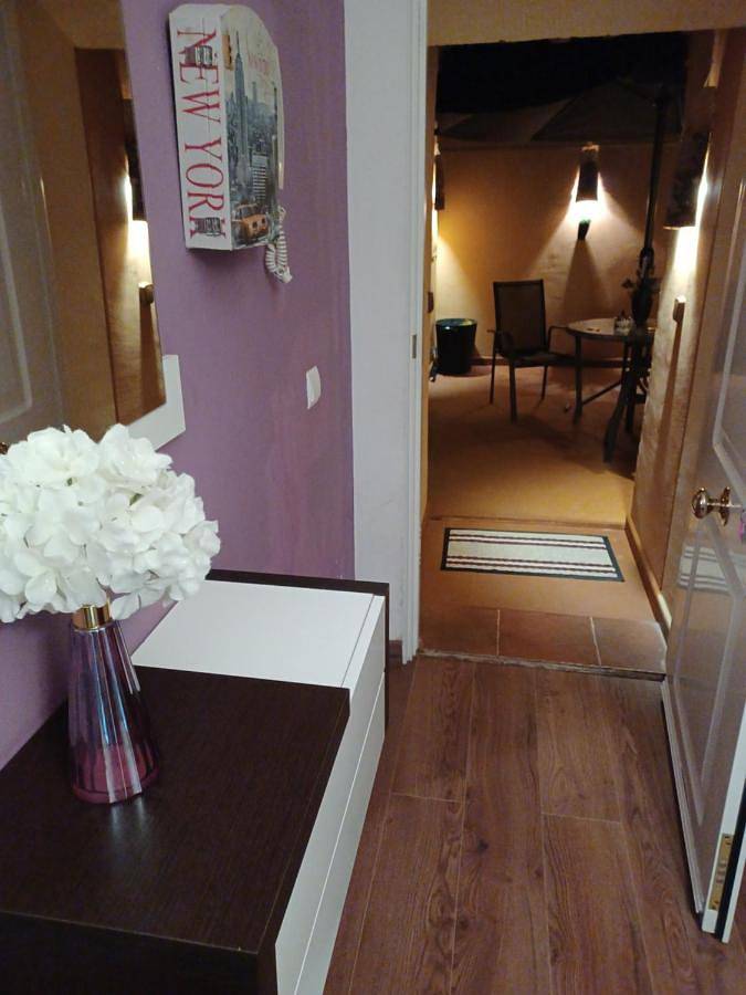 Ferienwohnung für 4 Personen, mit Pool und Balkon - 1