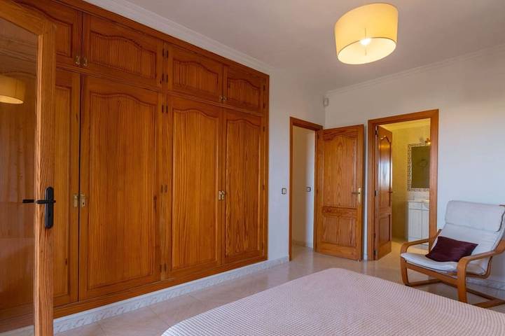 Estupenda casa de vacaciones privada para 6 personas con piscina privada, A/C, WIFI, TV y patio in Sa Torre, Lluchmayor