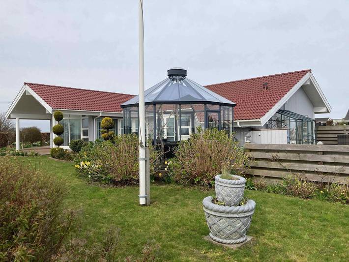 Ferieudlejning for 6 personer, med terrasse, husdyr tilladt i Karrebæksminde