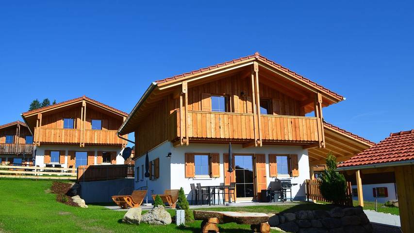 Chalet pour 6 personnes, avec jardin et vue sur le lac ainsi que sauna et vue dans Arrondissement d'Ostallgäu