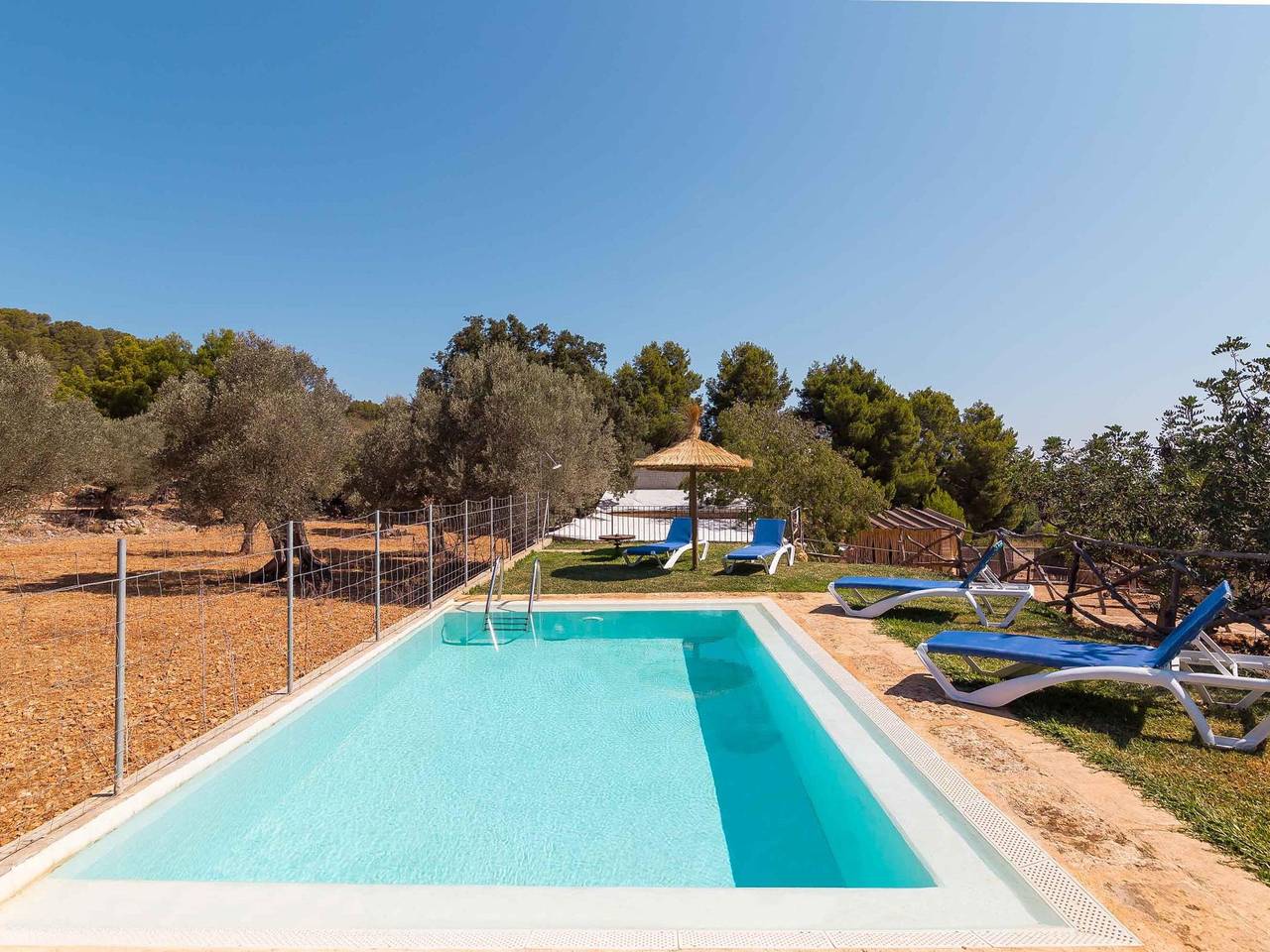 Schöne Finca mit Pool und Garten in Biniamar. in Selva, Mallorca Inselmitte