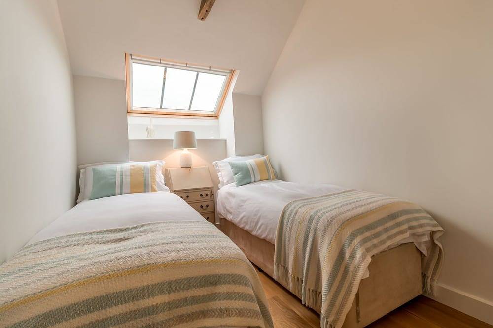 2-bedroom dog friendly cottage located in Braunton, within easy reach of the beach. in Braunton, Devon