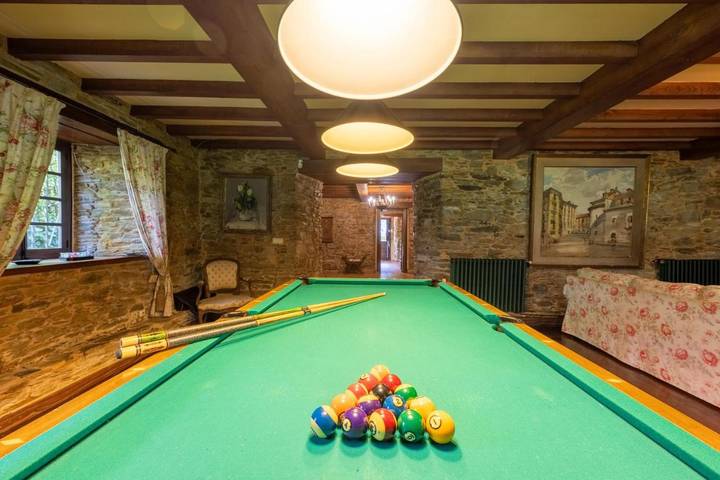 Chalet para 20 personas, con jardín además de vistas y piscina, Se admiten mascotas en Eo-Navia - 4