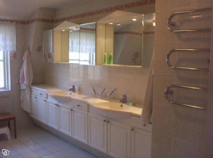 Exklusives Ferienhaus 20 Meter von einem privaten See in Emmaboda und Umgebung