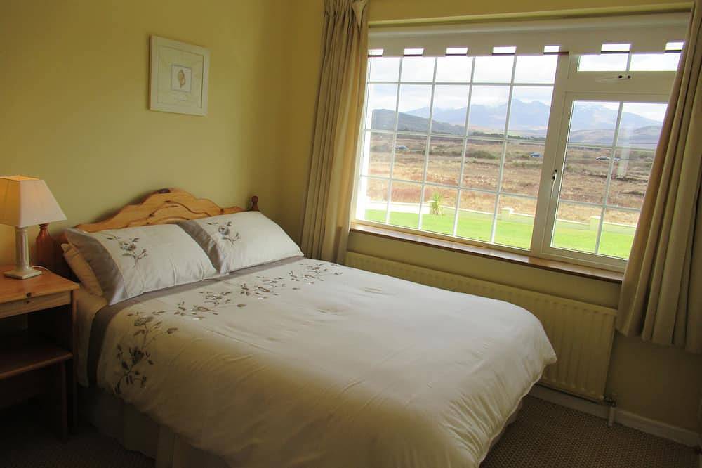 Wunderschönes, friedliches Landhaus, gelegen am Ring of Kerry in Caragh, County Kerry