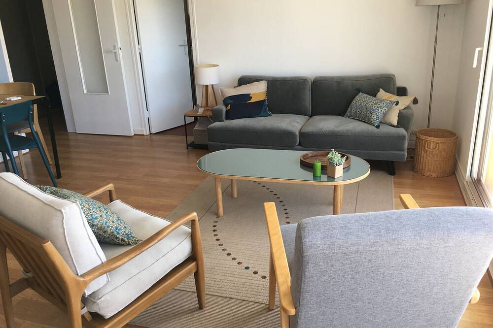 Ganze Wohnung, 3-room apartment at the foot of Casino beach in Saint-Quay-Portrieux, Côte de Goëlo