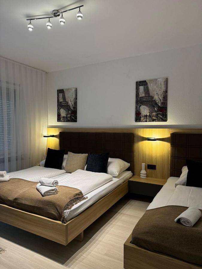 Ferienwohnung für 7 Personen, mit Terrasse und Ausblick - 1