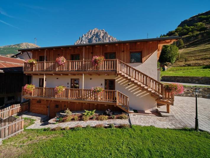 Appartement de vacances pour 4 personnes, avec jardin ainsi que vue et balcon