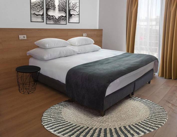 Apartament wakacyjny dla 2 osób, z jacuzzi i taras w Belgrad