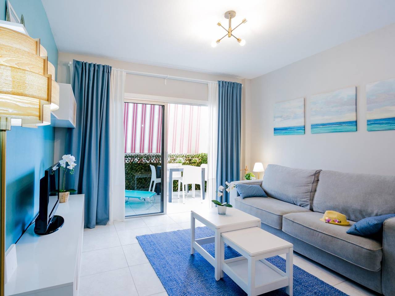 Entire holiday apartment, 504 Los Angeles Moderno con Vista al Océano in Los Cristianos, Arona