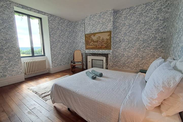 Location de vacances pour 8 personnes, avec jardin et piscine à Le Pêchereau - 2