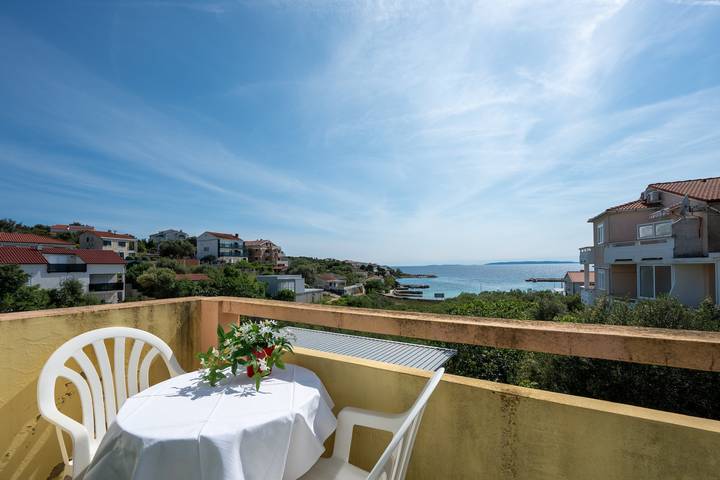 Smještaj za odmor za 4 osoba, s Balkon/terasa u Jakišnica (Kvarnerski zaljev)