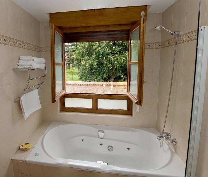 Casa de huéspuedes para 2 personas, con terraza y jacuzzi en Vinuesa - 2