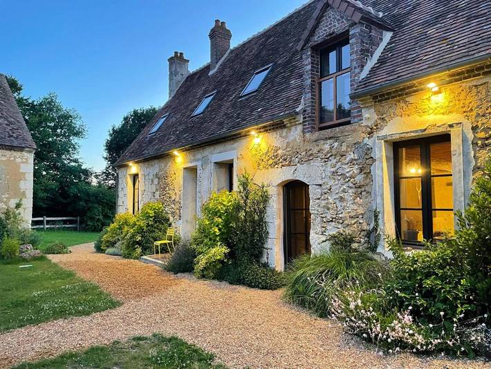 Location de vacances pour 9 personnes, avec vue et jardin dans Val-au-Perche