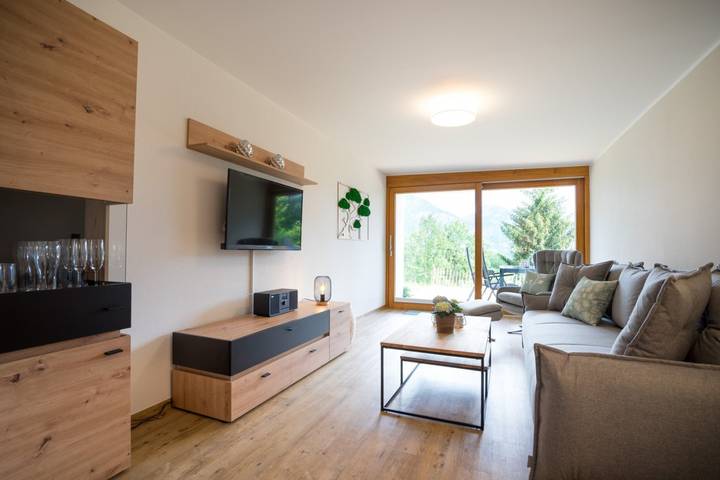 Ferienwohnung für 2 Personen, mit Terrasse und Garten sowie Ausblick in Tiefenbach (Oberstdorf)