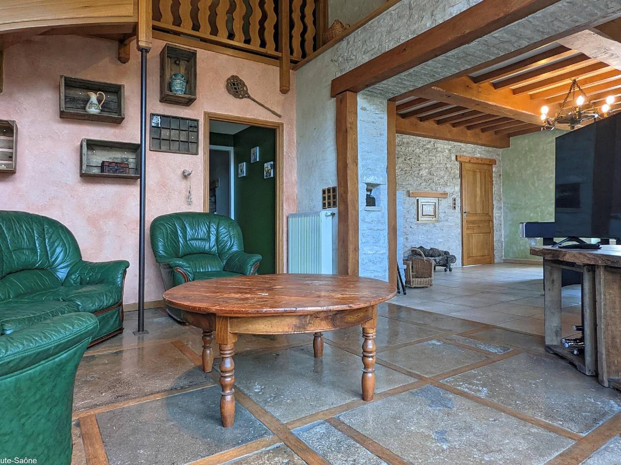 Casa renovada con spa y jardín cerca de Besanzón in Beaumotte-Aubertans, Alto Saona