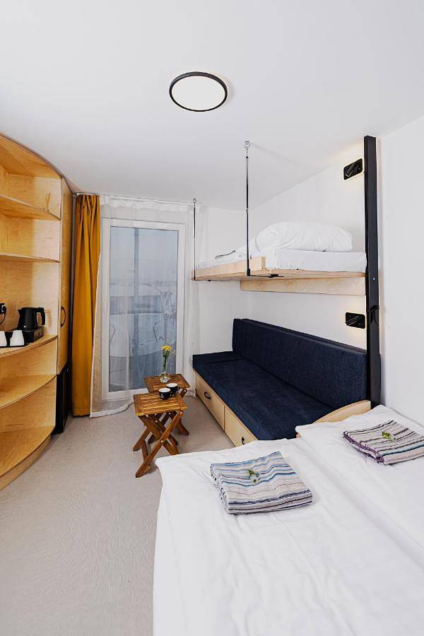 Ferienwohnung für 4 Personen, mit Terrasse und Whirlpool sowie Garten und Sauna in Bratislava - 2