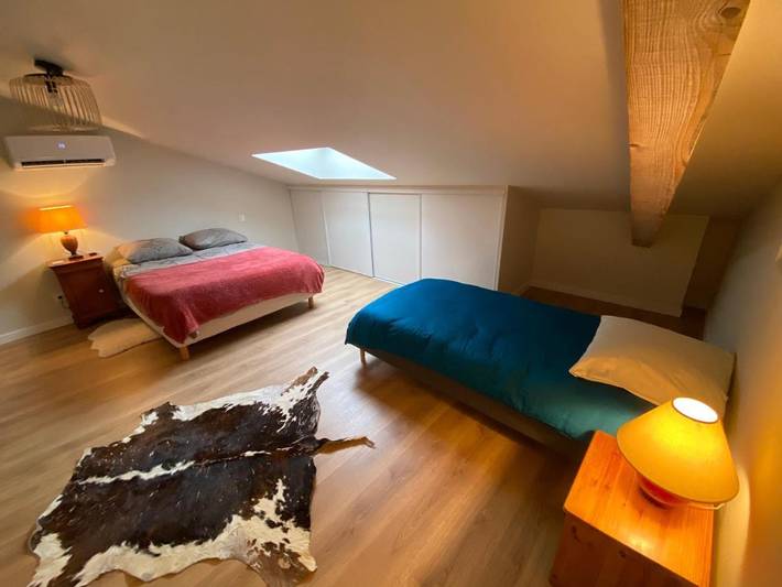 Location de vacances pour 5 personnes, avec terrasse à Saint-Hilaire-la-Palud - 3