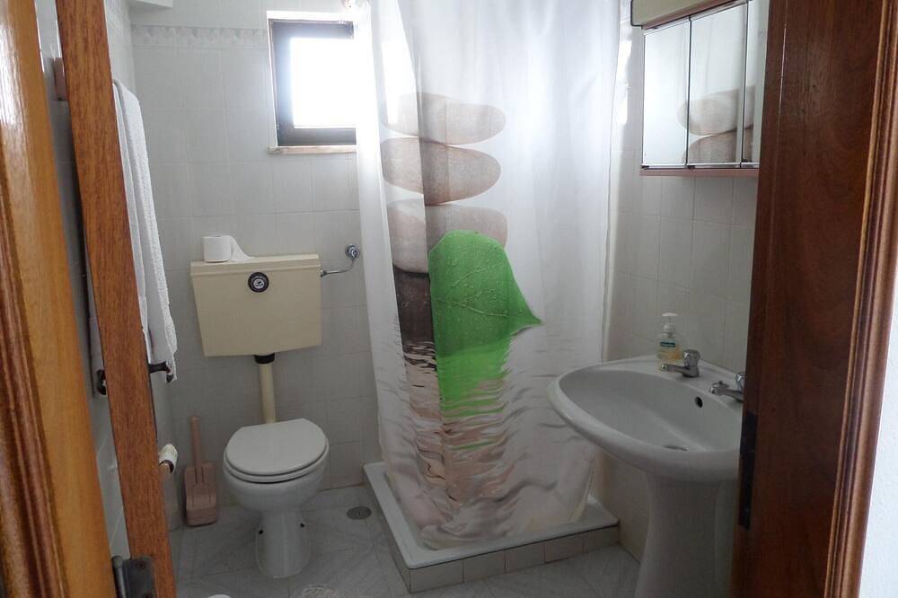 Ganze Wohnung, Wohnung T1 (B) neben dem Strand für den Urlaub in Carvoeiro, Lagoa