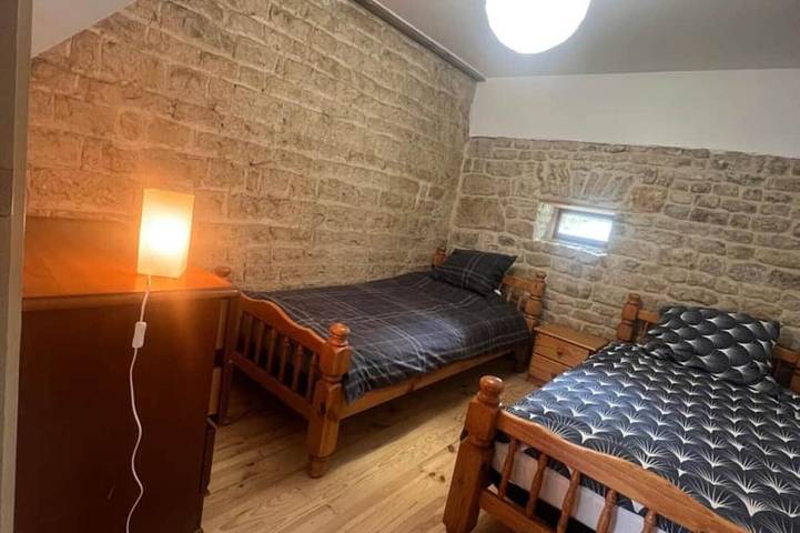 Gîte pour 4 personnes, avec jardin à Saint-Côme-du-Mont - 3