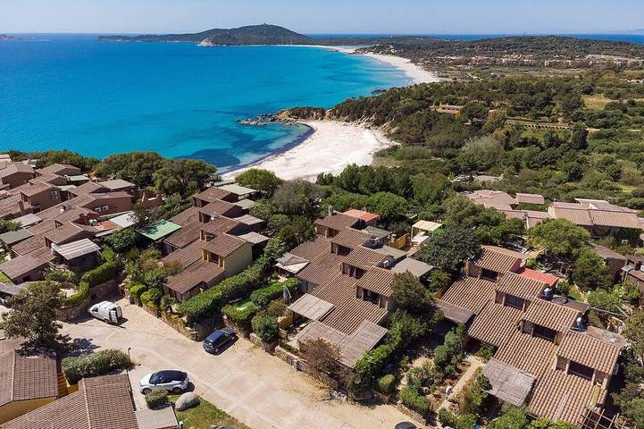 Vacation rental for 6 people, with yard and terrace in Simius