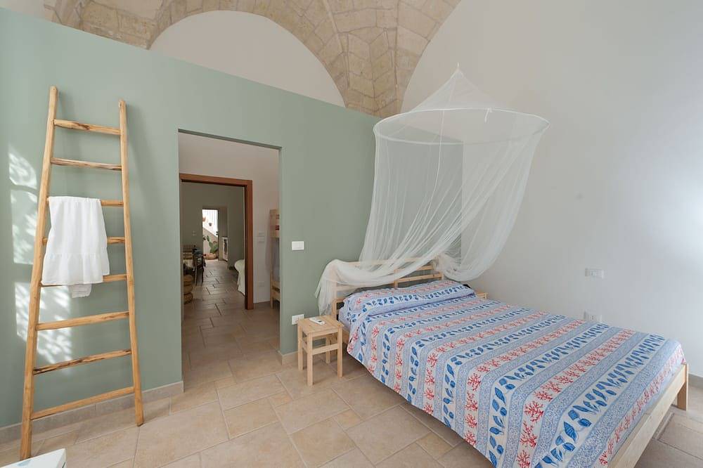 Anacleto House in Cerfignano, Santa Cesarea Terme