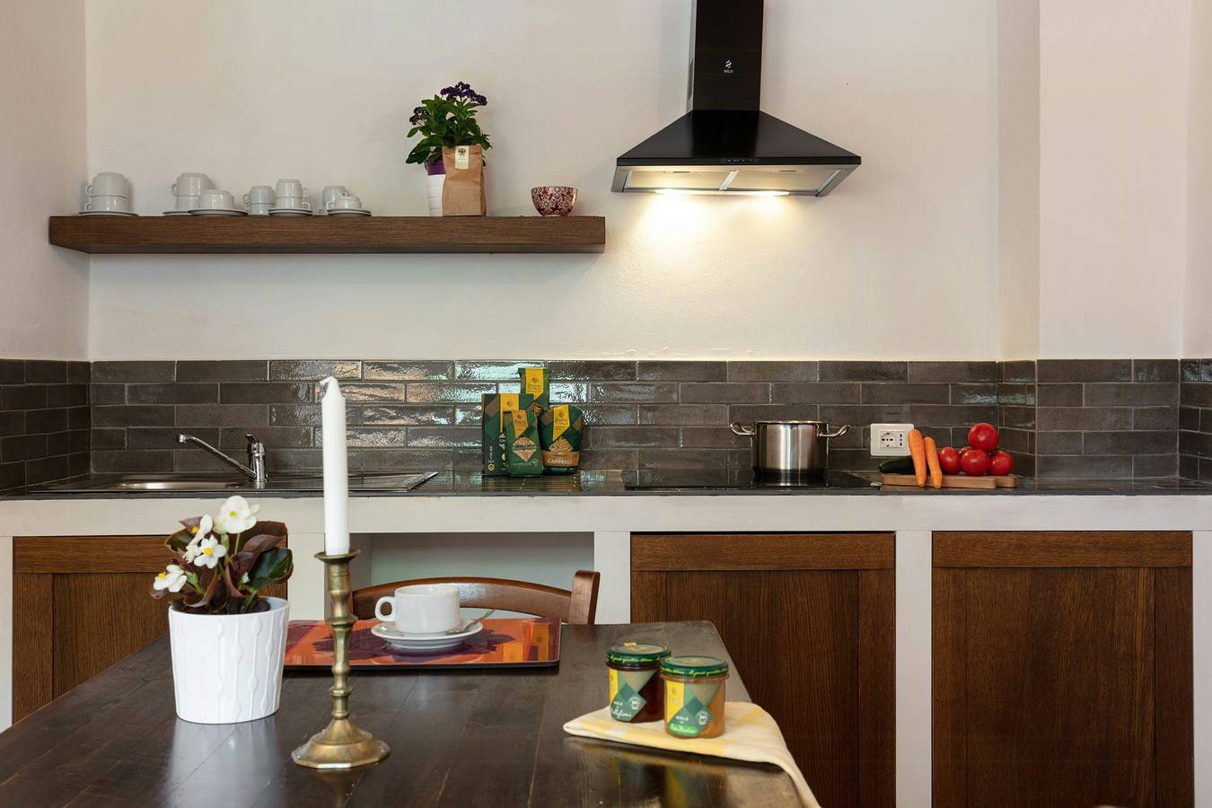 Entire apartment, Apartment in farmhouse with spa in Maremma in Massa Marittima, Grosseto Province